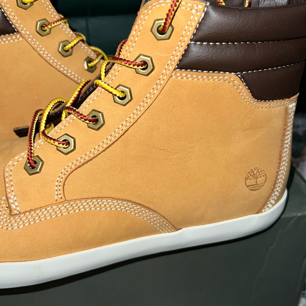 🛑SOLD🛑 Timberland Women’s Dausette Sneaker Boot, Wheat Nubuck, Size: 10M *NEW* - Picture 7 of 8